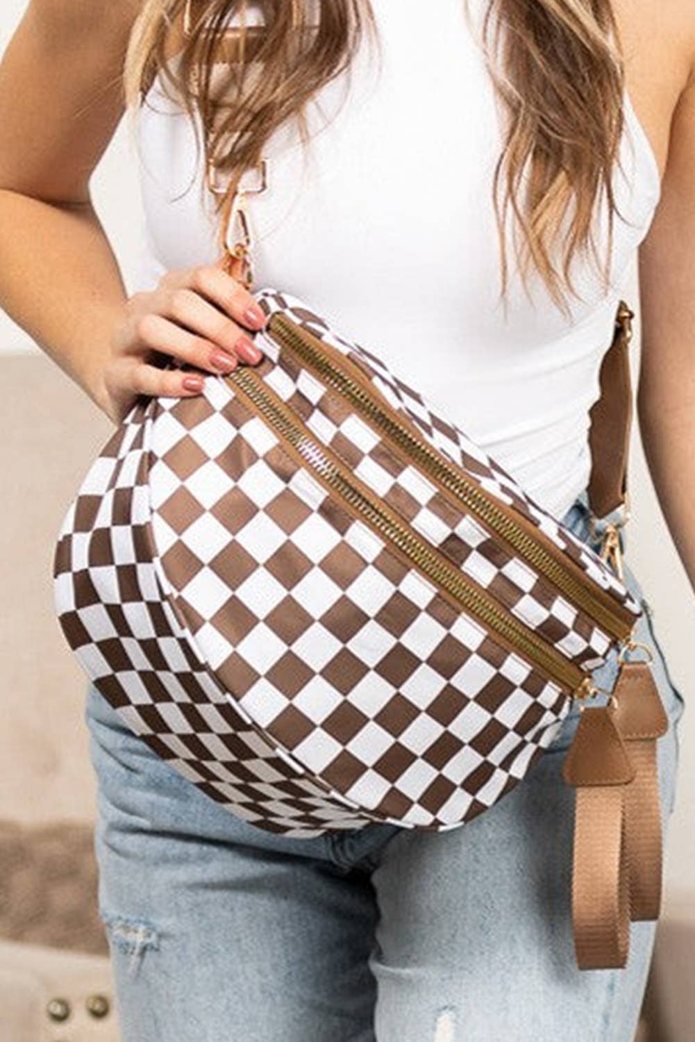 Checkered Print Wide Strap Large Crossbody Bag: As shown / Missy / Standard